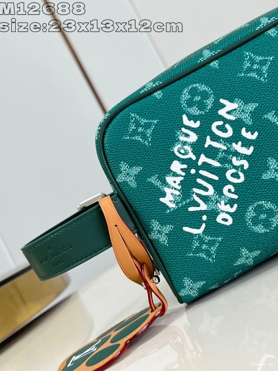 Cheap bag-23*13*12CM DOPP LOCKER KIT LOUIS VUITTON 0811
